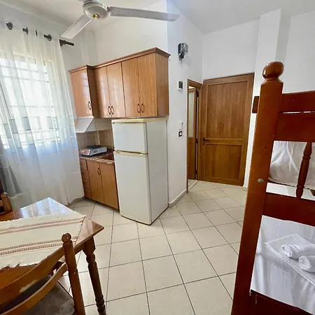 Xhou's Hostel Shkodër