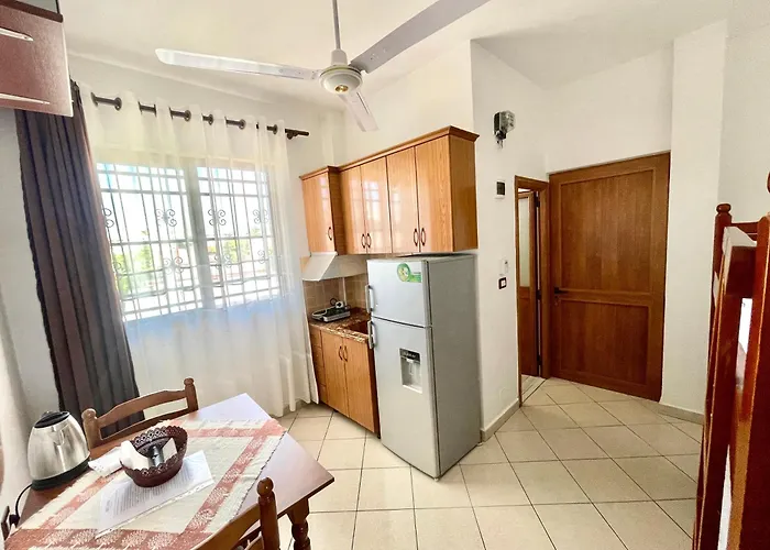 Xhou's Auberge de jeunesse Shkodër