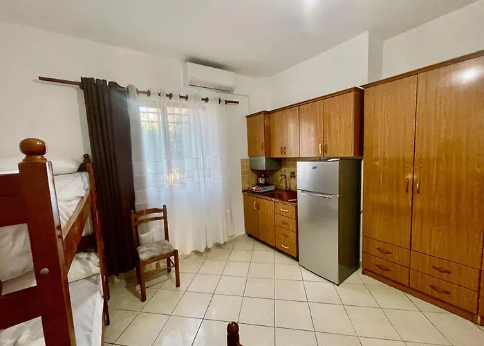 Xhou's אכסניה *